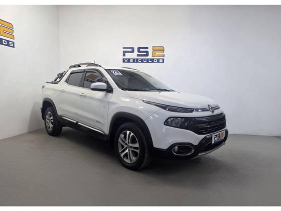 FIAT TORO 2.0 16V TURBO DIESEL FREEDOM 4WD AT9 FIAT TORO 2.0 16V TURBO DIESEL FREEDOM 4WD AT9